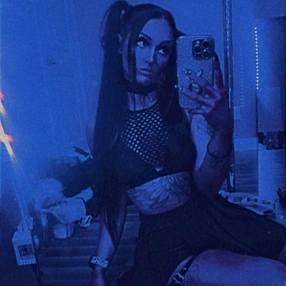 Meet your Posher, Sofia - Picture 4 of 7